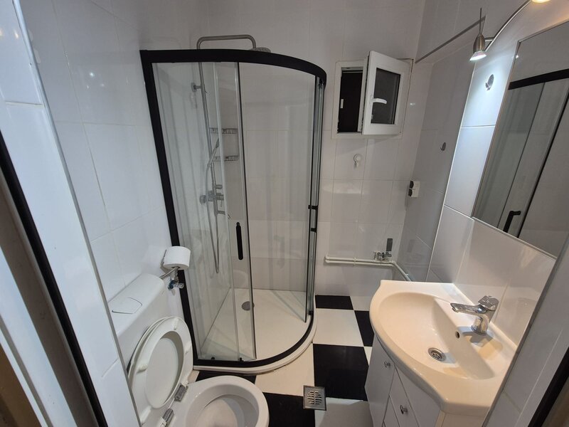 Floreasca, proprietar inchiriez apartament cu 2 camere.